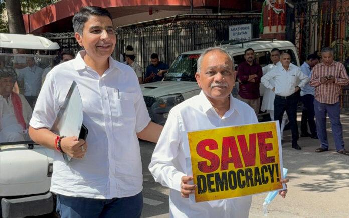 congress-protest-demands-removal-of-chief-election-commissioner-gyanesh-kumar