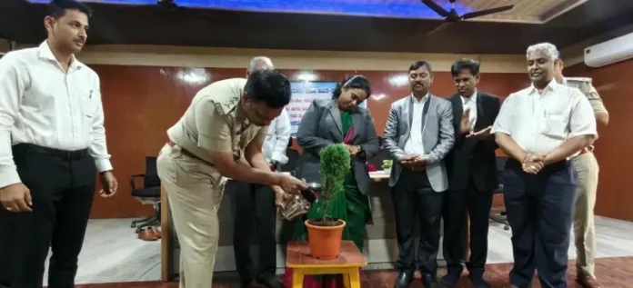 dandeli-senior-citizens-rights-awareness-judge-tejaswini-sogalad