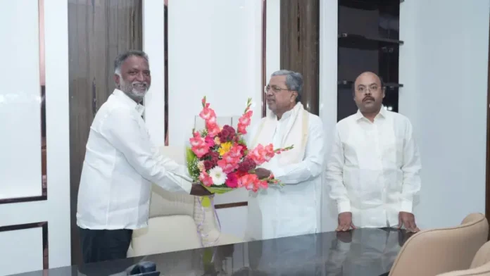 ks-basavanthappa-meets-siddaramaiah-public-service-advice